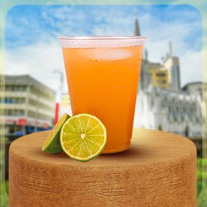 Agua de Panela con Limón