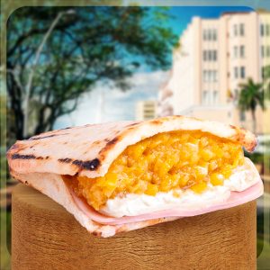 Arepa Hawaiana